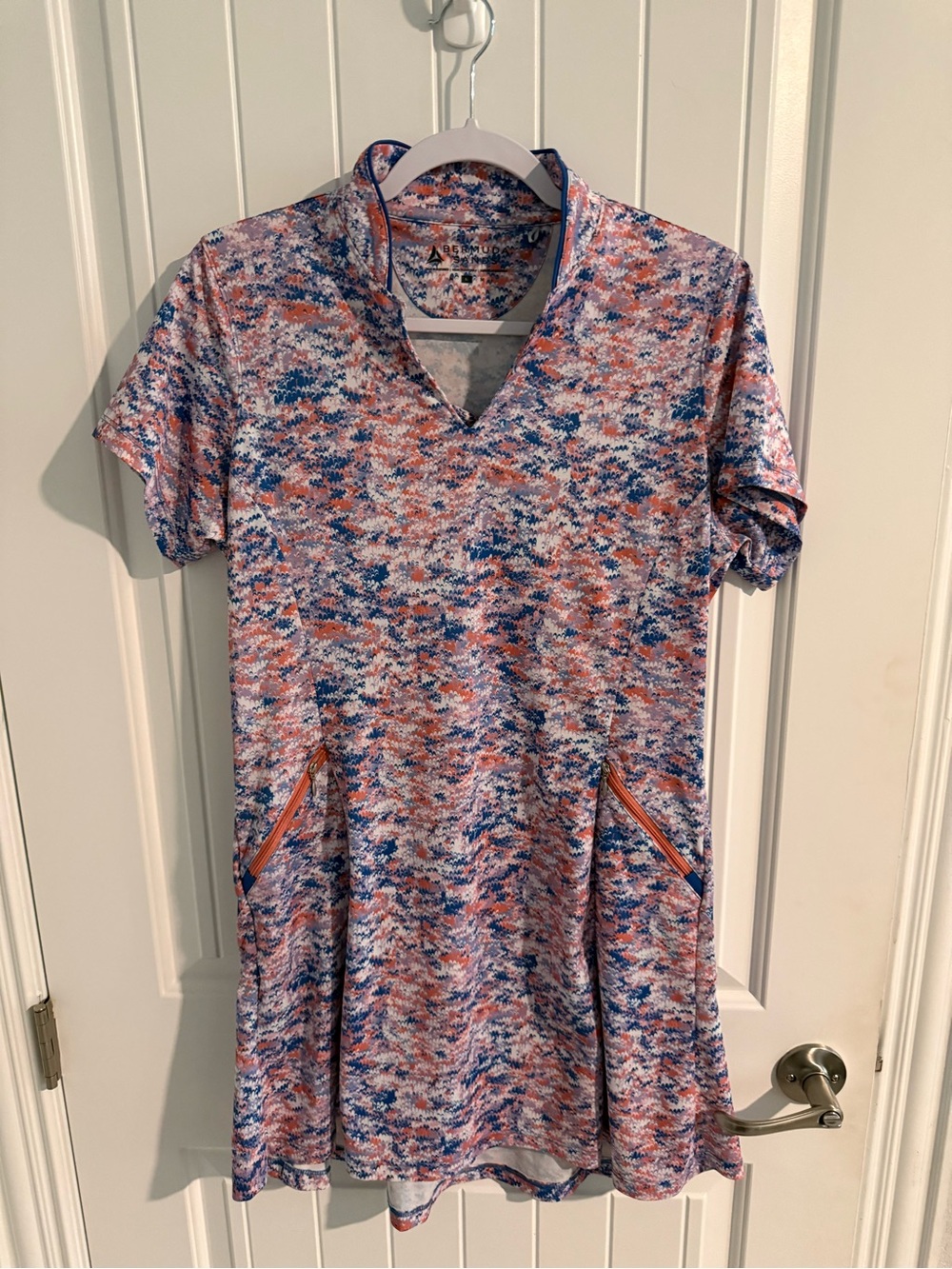 Bermuda sands medium performance golf V-Neck Active Dress with Pockets medium